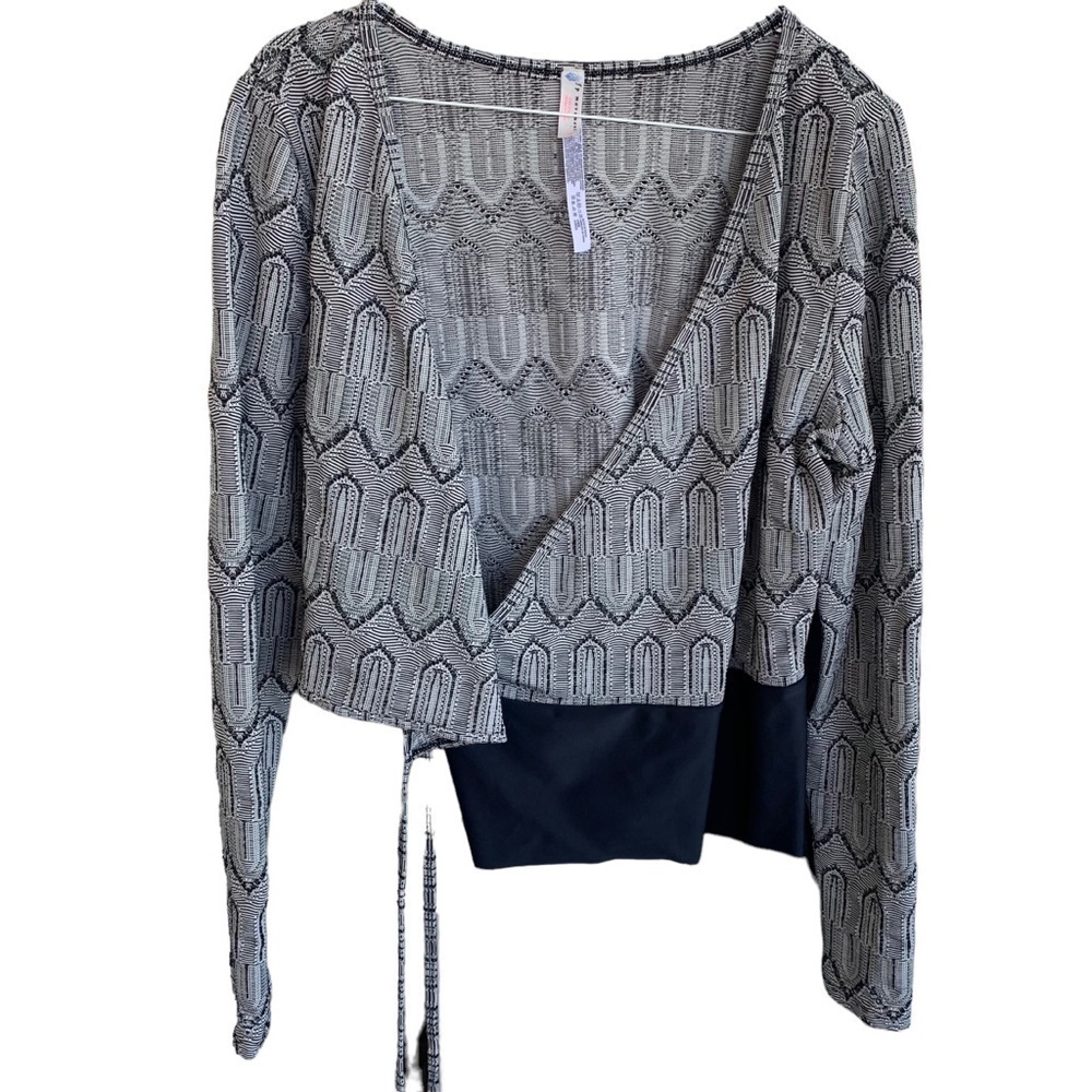 Free People Movement Wrap Retro Leotard Bodysuit Size Large Cut to a Shirt - Picture 1 of 7